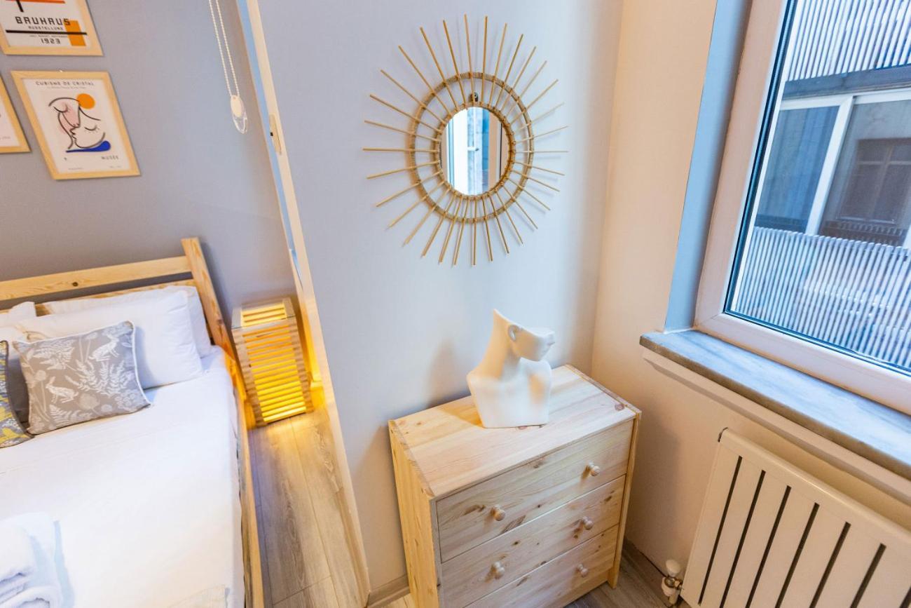 Apartamento Exceptional Flat 1 Min To Metro & Galata Tower Estambul Exterior foto